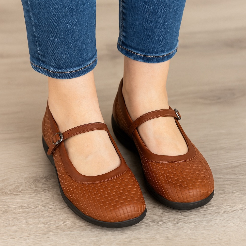 Gravity Defyer Genuine Leather Woven Mary Jane Flats Brown Size 10